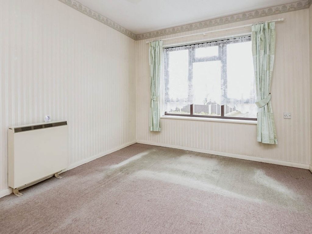 1 bed property for sale in Manor House Close, Birmingham B29, £40,000