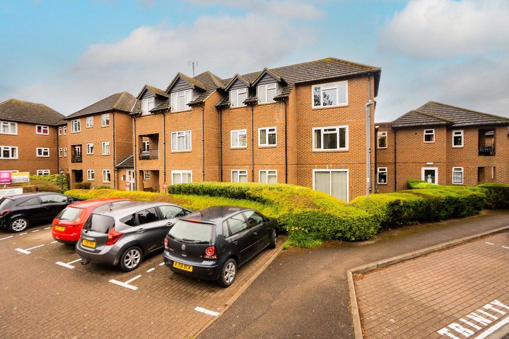 1 bed flat for sale in Trinity Court, Wethered Road, Marlow SL7, £189,950