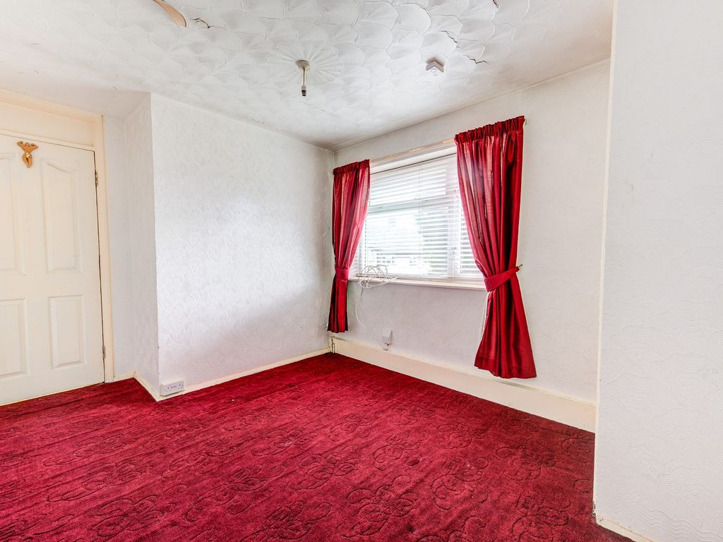 3 bed end terrace house for sale in Malmesmead Road, Llanrumney, Cardiff. CF3, £189,950