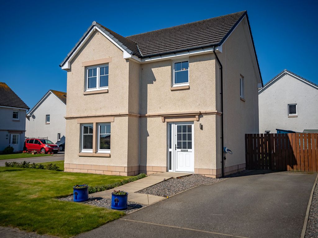 4 bed detached house for sale in Cornwell Crescent, Fortrose IV10, £310,000