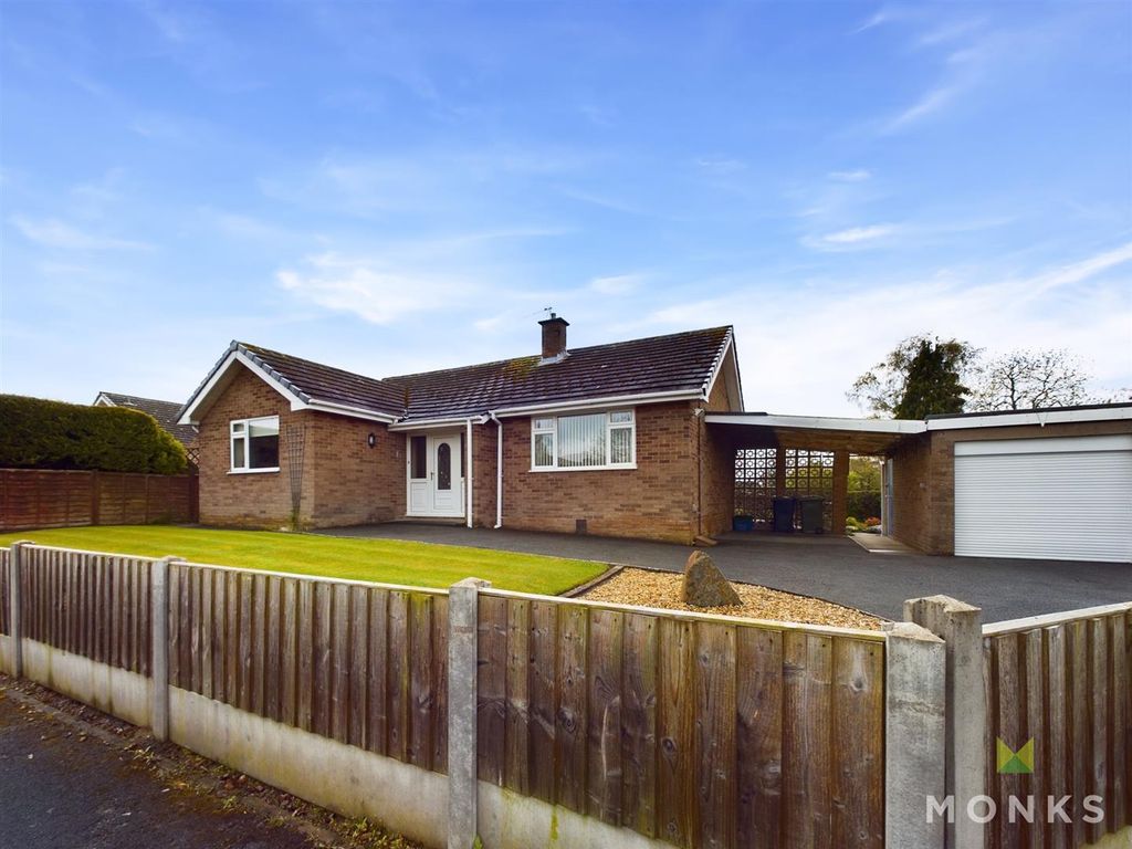 2 bed detached bungalow for sale in Green Lane, Bomere Heath, Shrewsbury SY4, £339,995