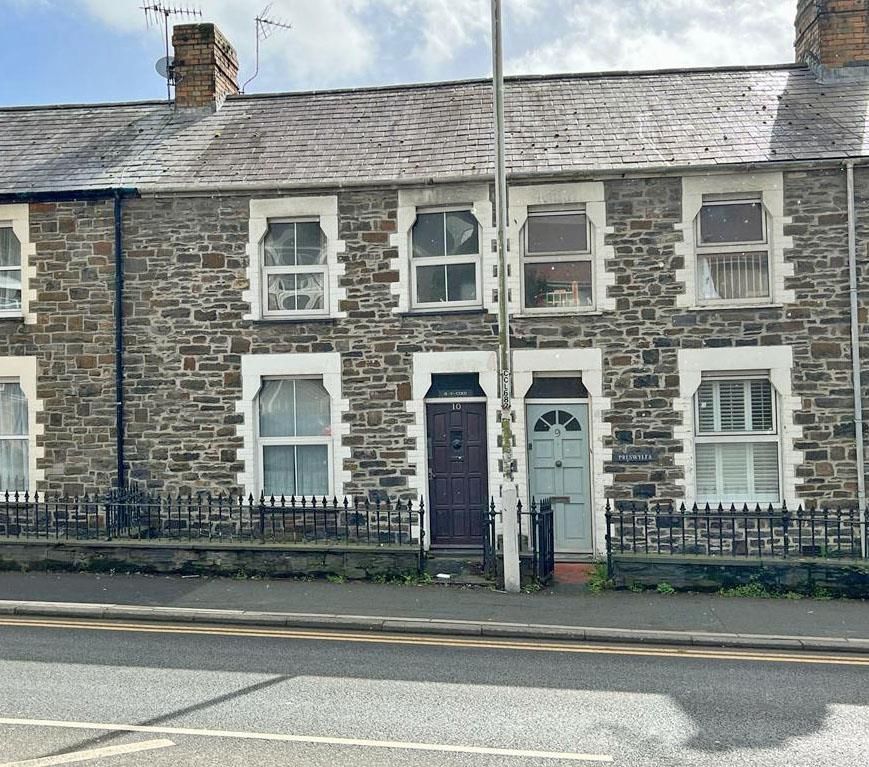 3 bed terraced house for sale in Aberystwyth SY23, £220,000