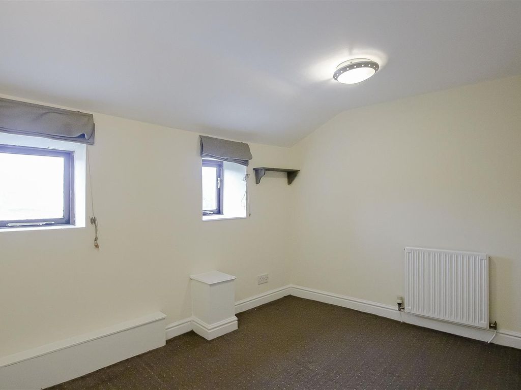 2 bed property for sale in Higher Moulding, Bury BL9, £199,950