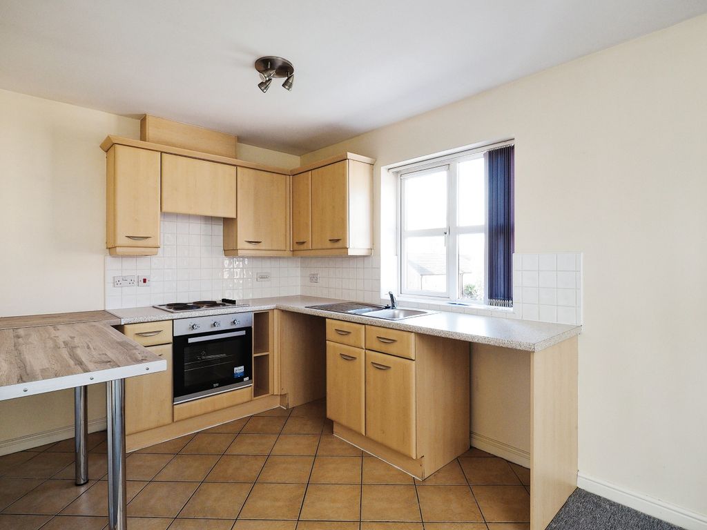 2 bed flat for sale in Thompson Court, Chilwell, Beeston, Nottingham NG9, £140,000