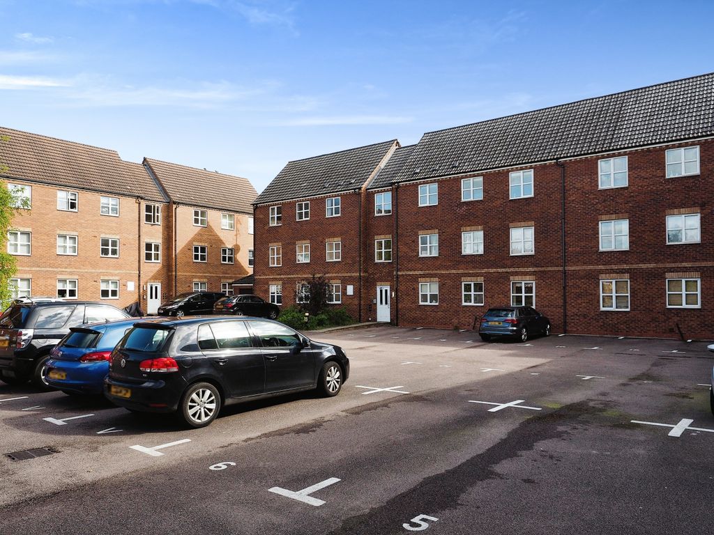 2 bed flat for sale in Thompson Court, Chilwell, Beeston, Nottingham NG9, £140,000