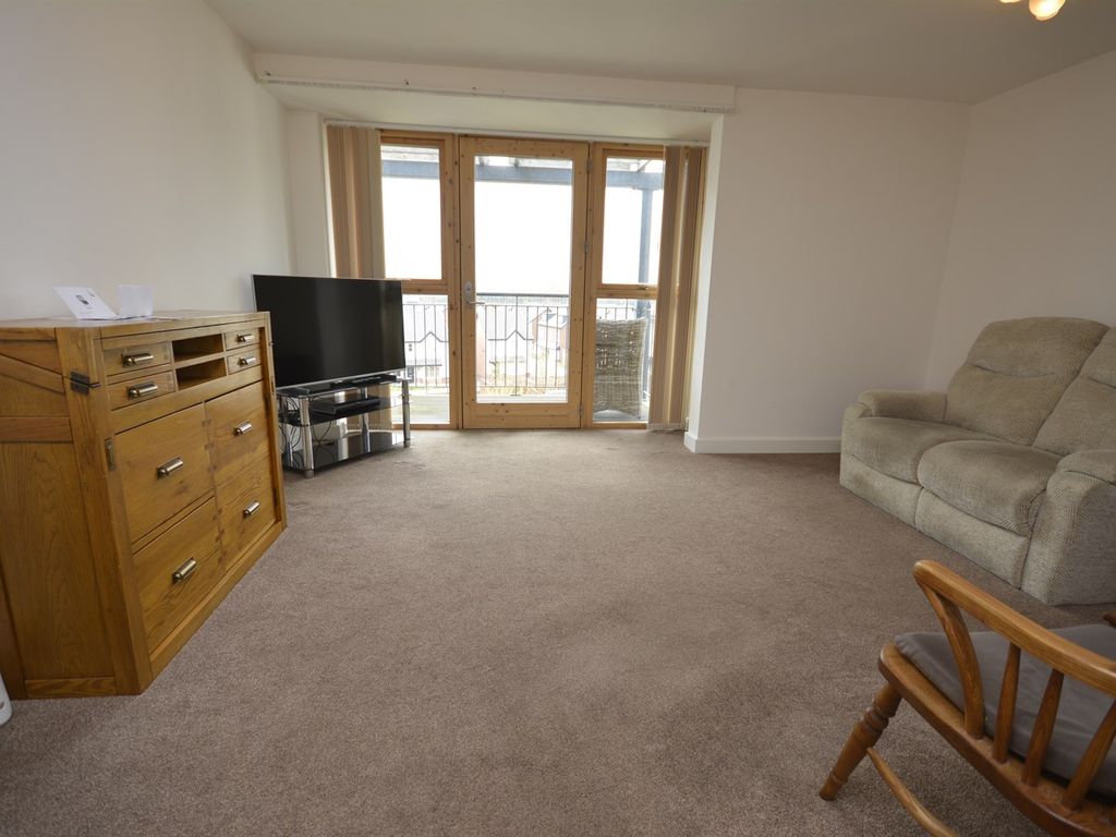1 bed flat for sale in The Windings, Helsby, Helsby WA6, £50,000