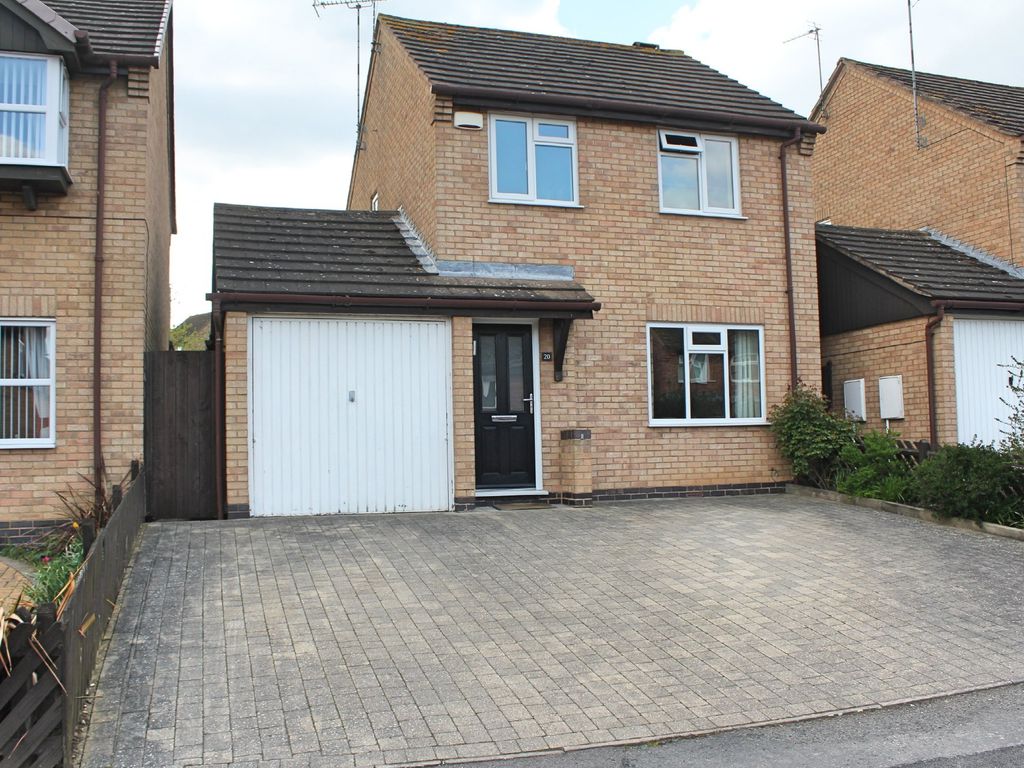 3 bed detached house for sale in Ashurst Close, Wigston, Leicester LE18, £325,000