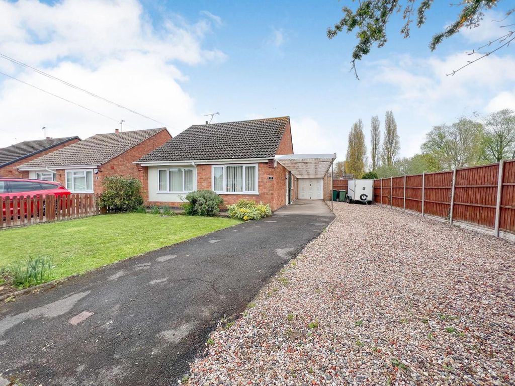 2 bed detached bungalow for sale in Naseby Close, Binley, Coventry CV3, £300,000