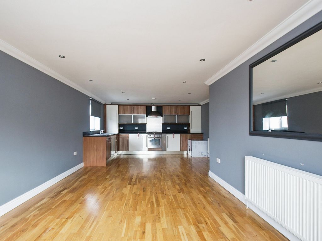 2 bed flat for sale in Devonshire Road, Bexleyheath DA6, £245,000