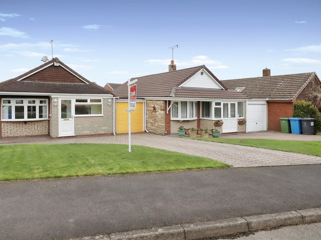 2 bed bungalow for sale in White Oak Drive, Bishops Wood, Stafford ST19, £279,995
