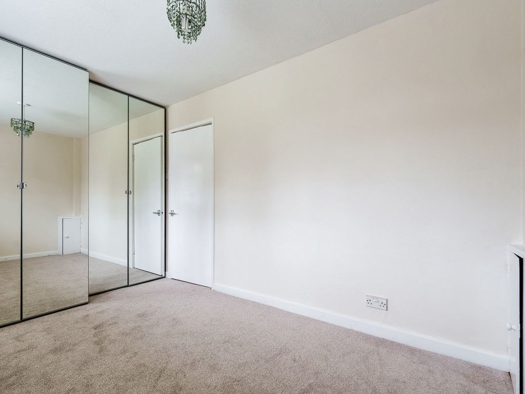 2 bed flat for sale in Links Avenue, Bognor Regis PO22, £250,000
