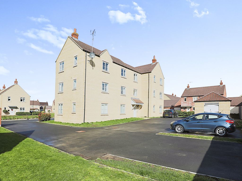 1 bed flat for sale in Buttercup Close, Moreton-In-Marsh, Gloucestershire GL56, £136,000