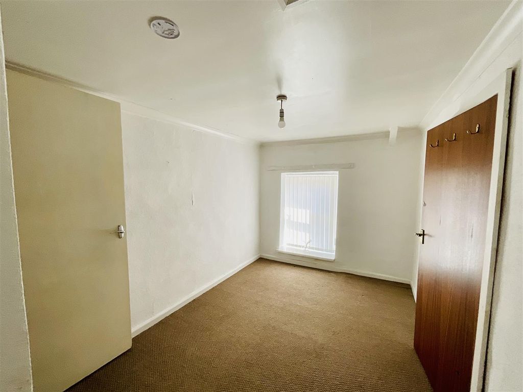 2 bed terraced house for sale in Millfield Road, Felinfoel, Llanelli SA14, £90,000