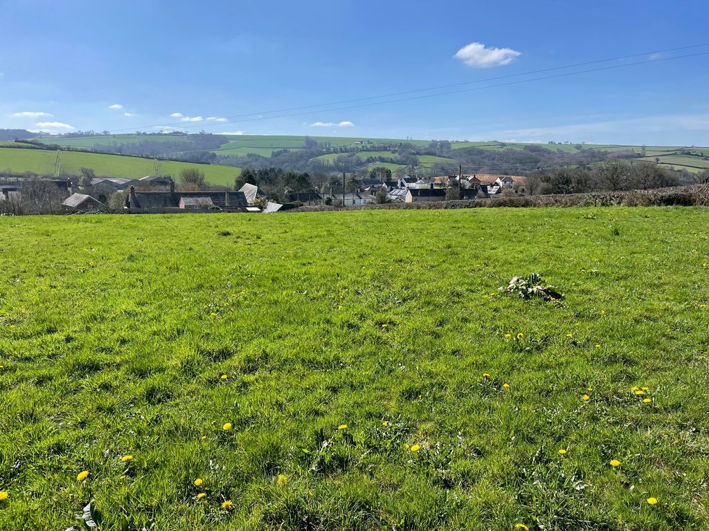 Land for sale in Meadow Close, Meadow View, Bishops Nympton, South Molton EX36, £195,000