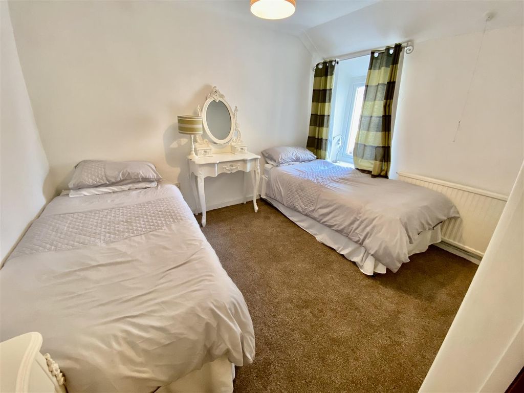 2 bed terraced house for sale in Caernarvon Road, Pwllheli LL53, £153,000