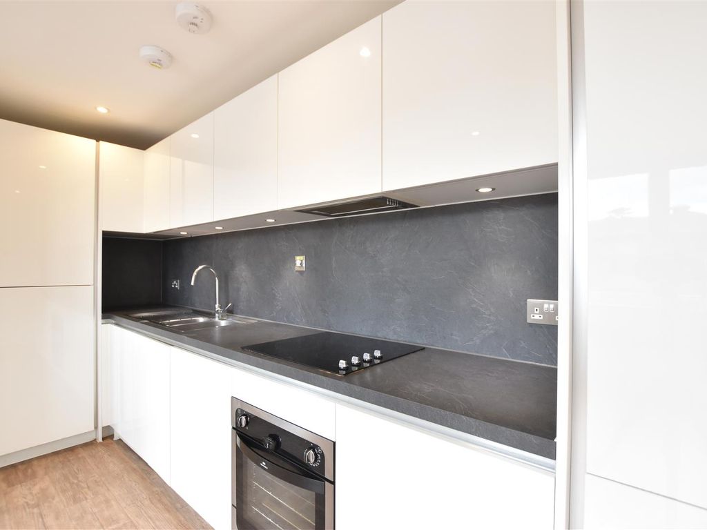 1 bed flat for sale in The Street, Ashtead KT21, £200,000