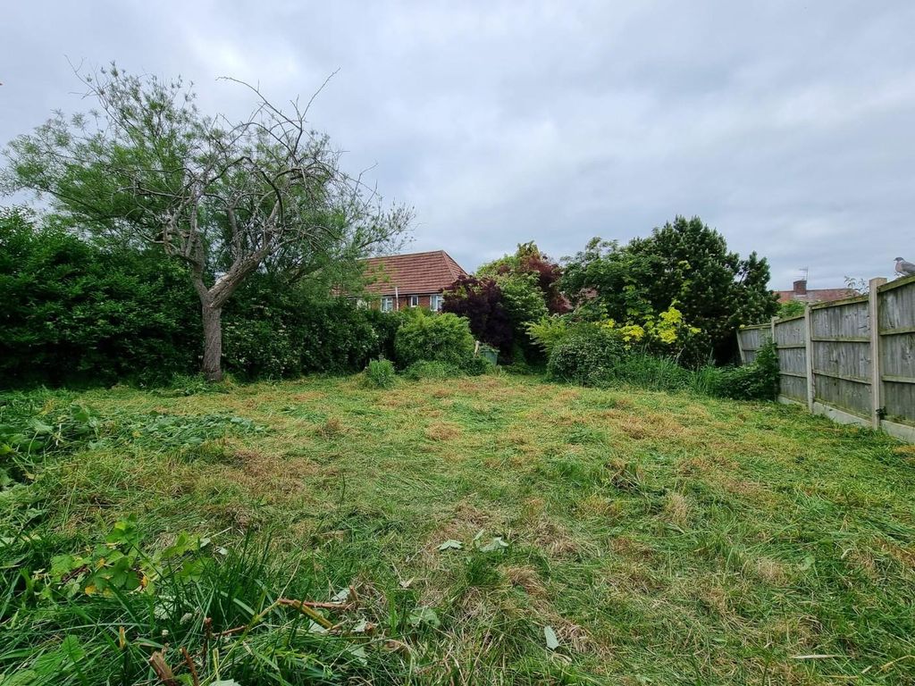 Land for sale in Lawn Villas, Calow, Chesterfield S44, £89,999