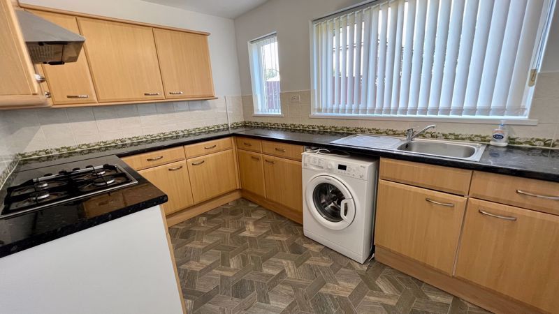 3 bed terraced house for sale in Bentinck Square, Lincoln LN2, £155,000