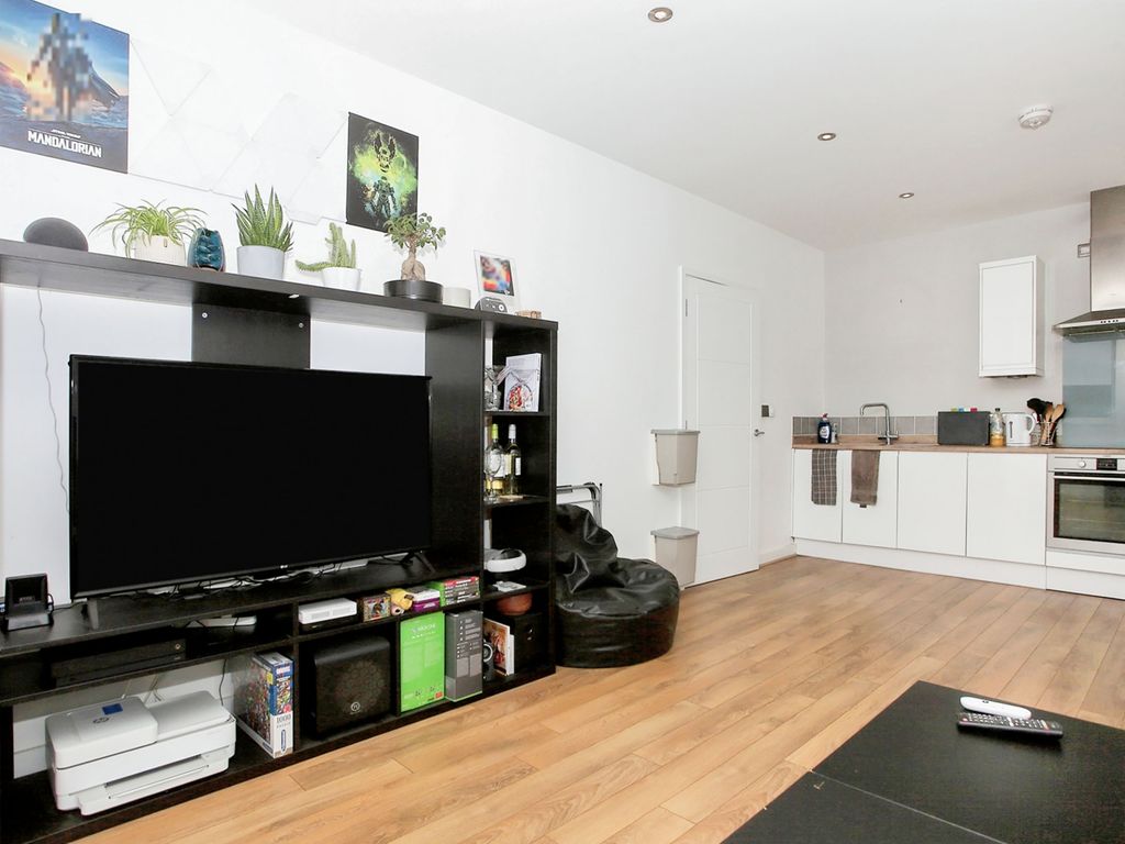 1 bed flat for sale in Wentworth Street, Peterborough PE1, £120,000