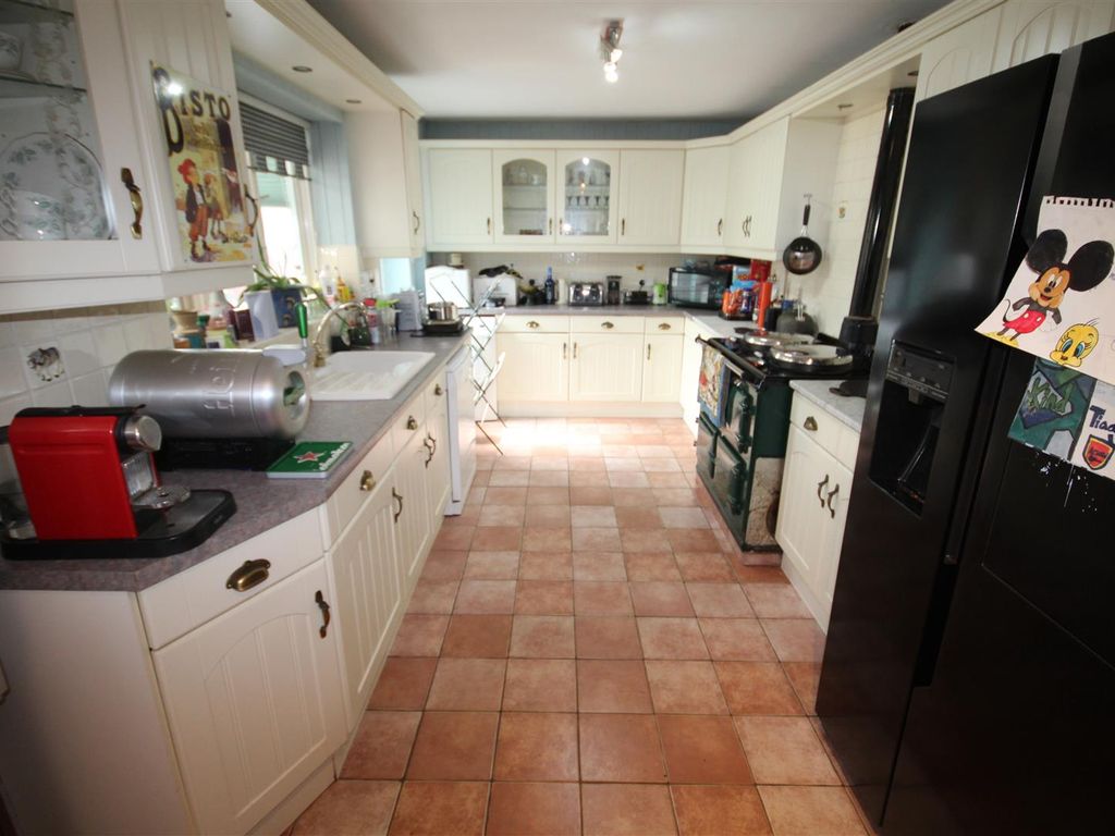 3 bed detached bungalow for sale in Dolwen Road, Old Colwyn, Colwyn Bay LL29, £325,000