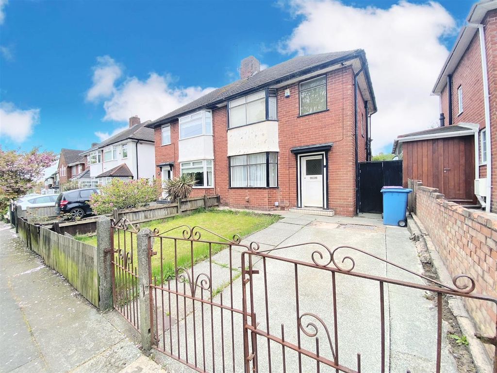 3 bed semi-detached house for sale in Bentham Drive, Childwall, Liverpool L16, £203,700