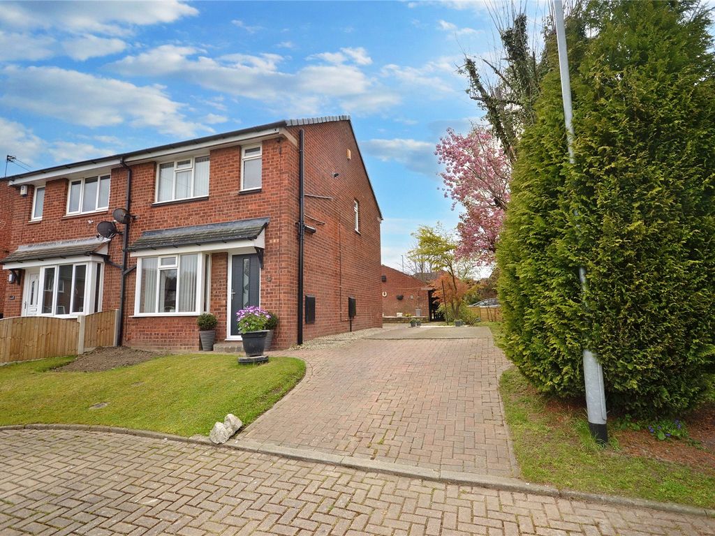 3 bed semi-detached house for sale in Melton Close, Leeds, West Yorkshire LS10, £195,000
