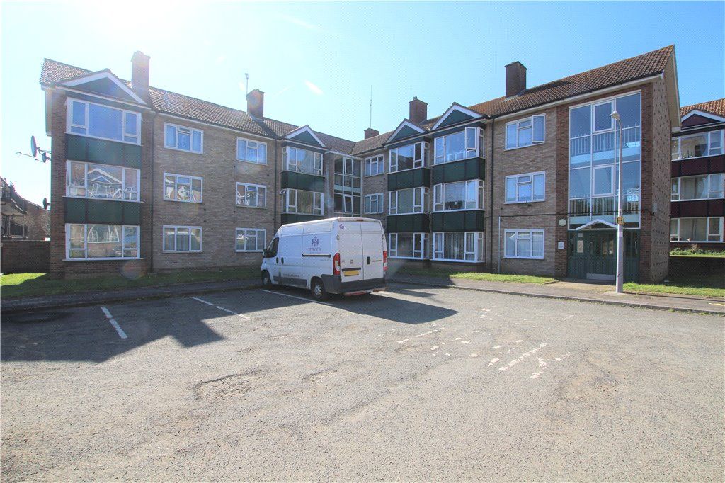 1 bed flat for sale in Birkfield Drive, Ipswich, Suffolk IP2, £100,000
