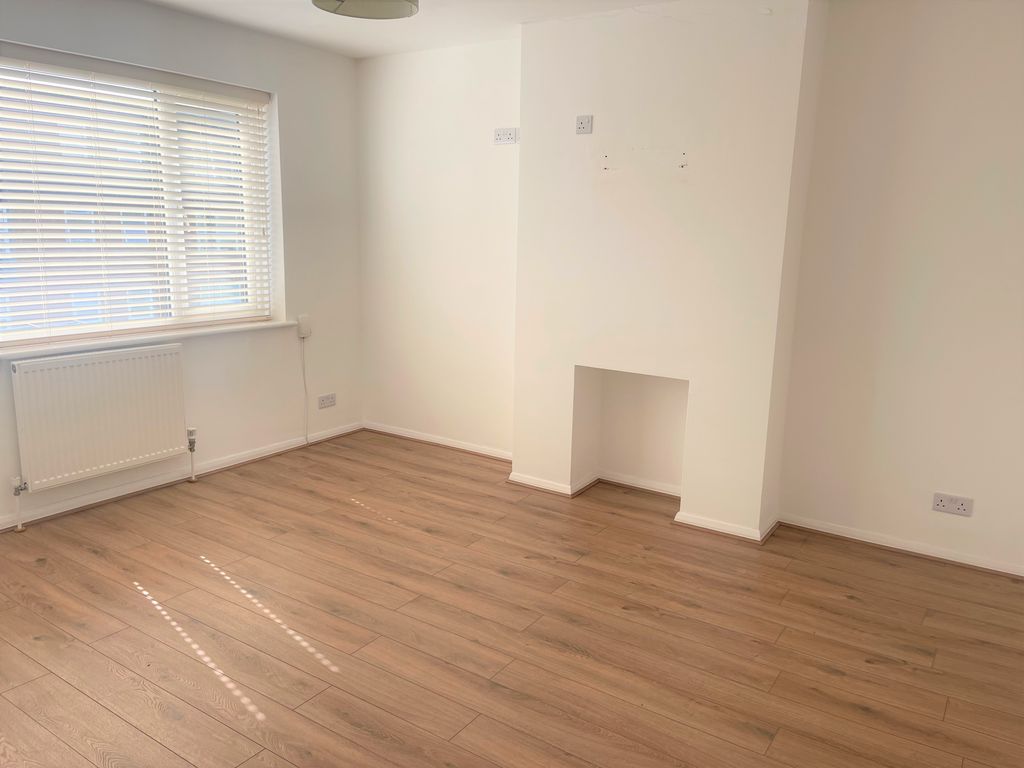 1 bed flat for sale in Lustrells Vale, Saltdean BN2, £210,000