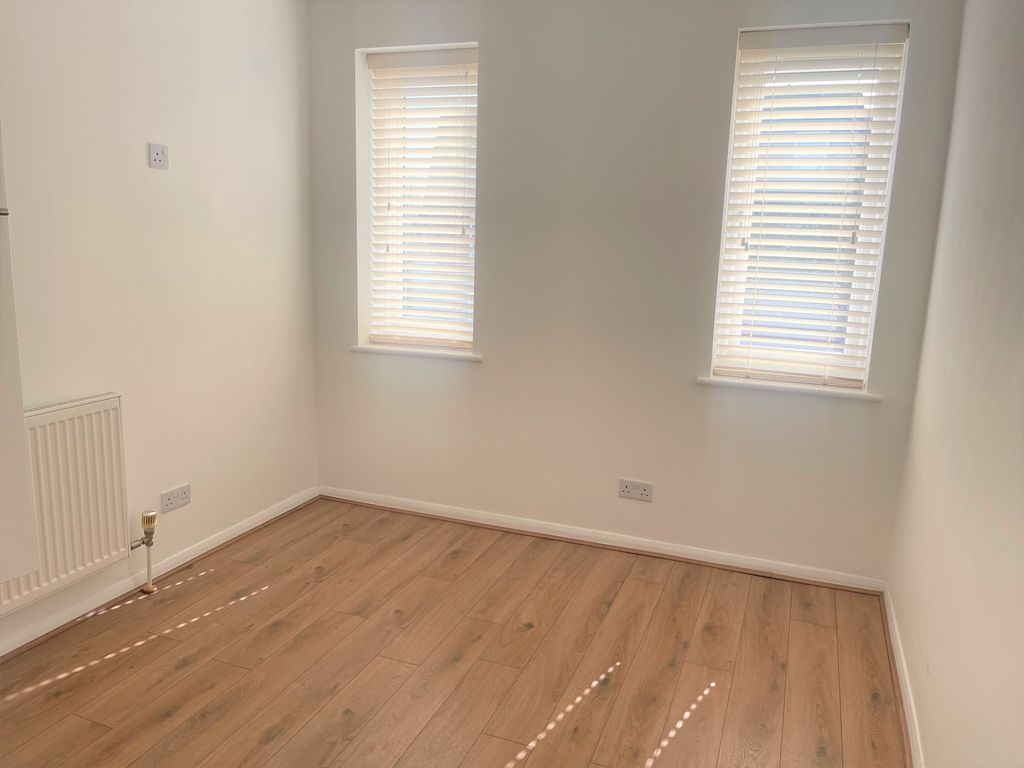 1 bed flat for sale in Lustrells Vale, Saltdean BN2, £210,000