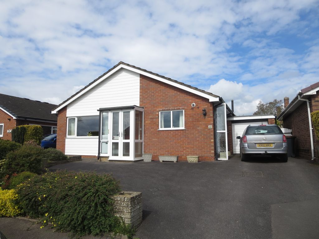 3 bed detached bungalow for sale in Moss Lane, Madeley, Cheshire CW3, £220,000