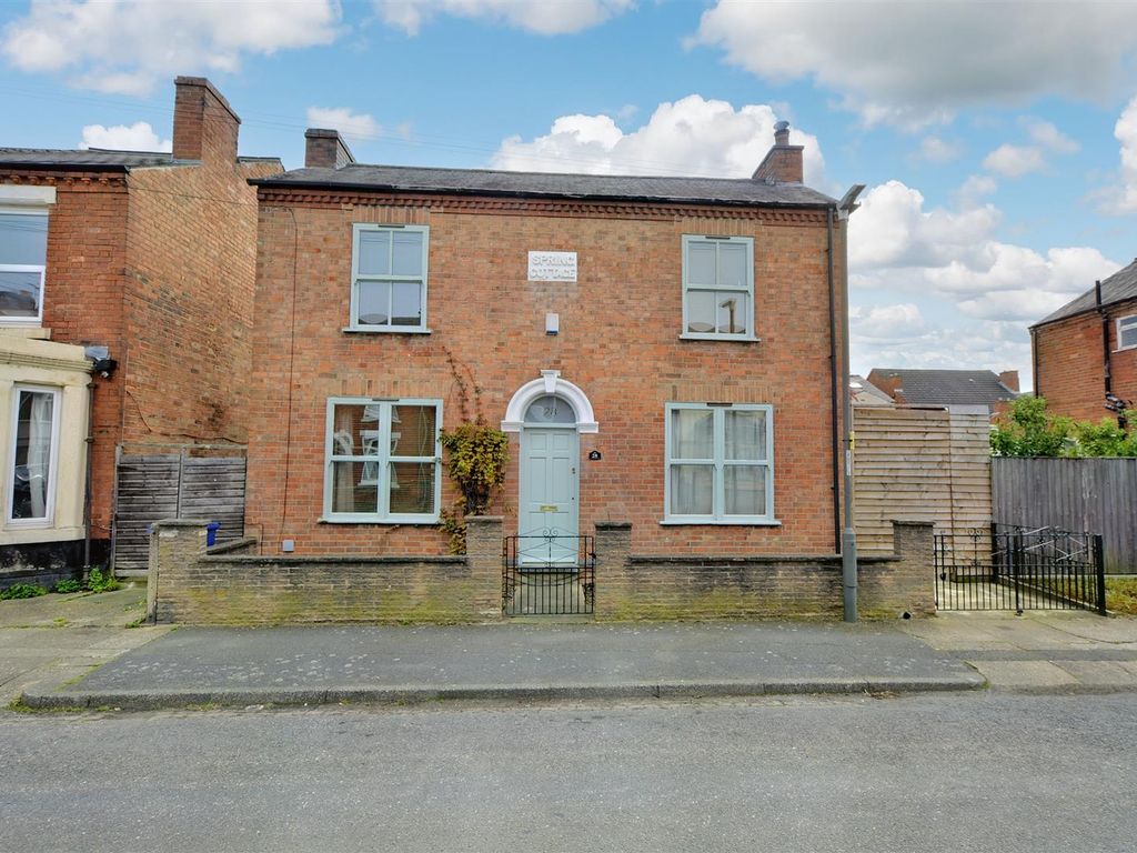 3 bed detached house for sale in Wellington Street, Long Eaton, Nottingham NG10, £305,000
