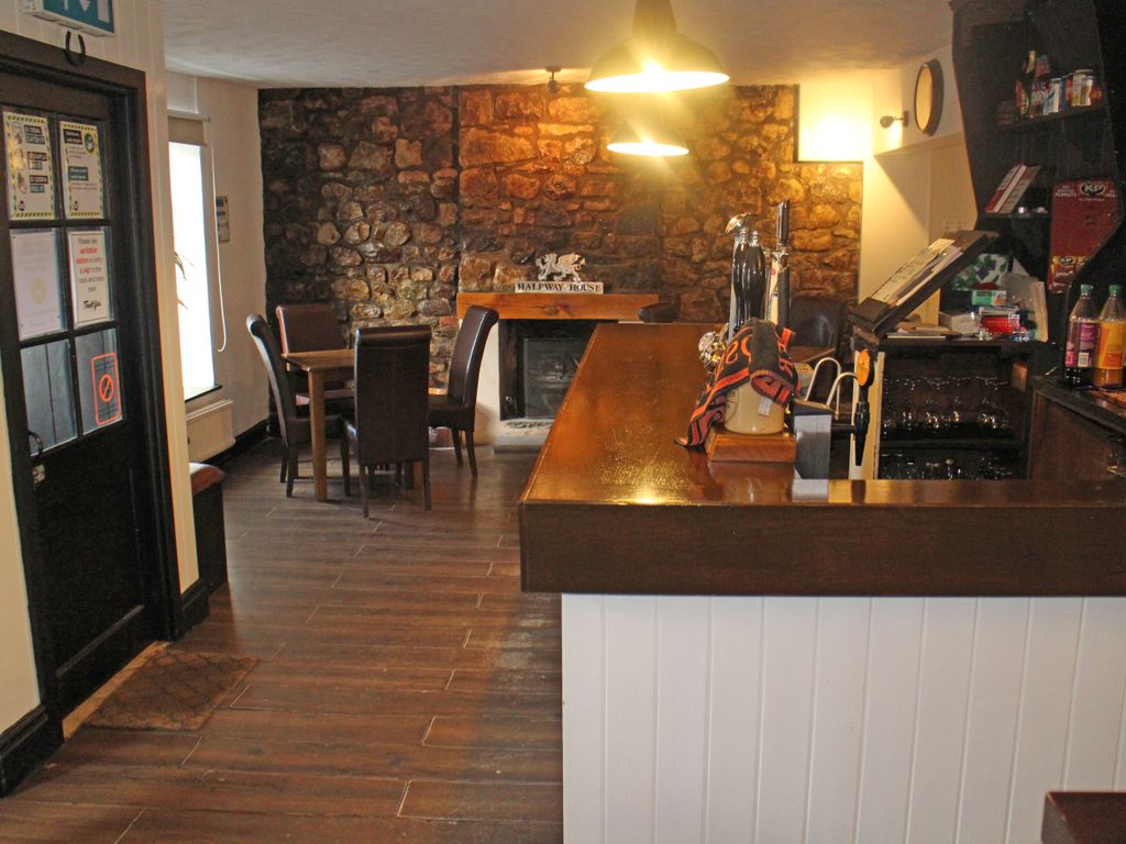 Pub/bar for sale in Little Mill, Usk, Monmouthshire, Pontypool NP4, £250,000