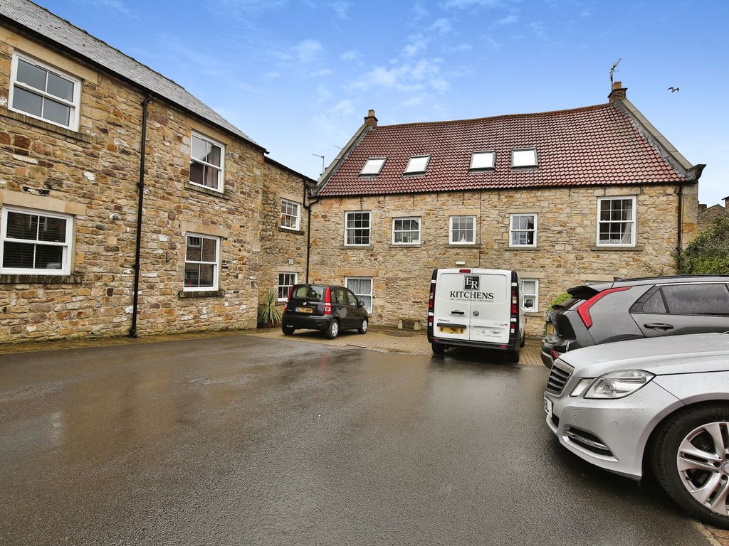 1 bed flat for sale in Low Mill, Barnard Castle DL12, £126,000