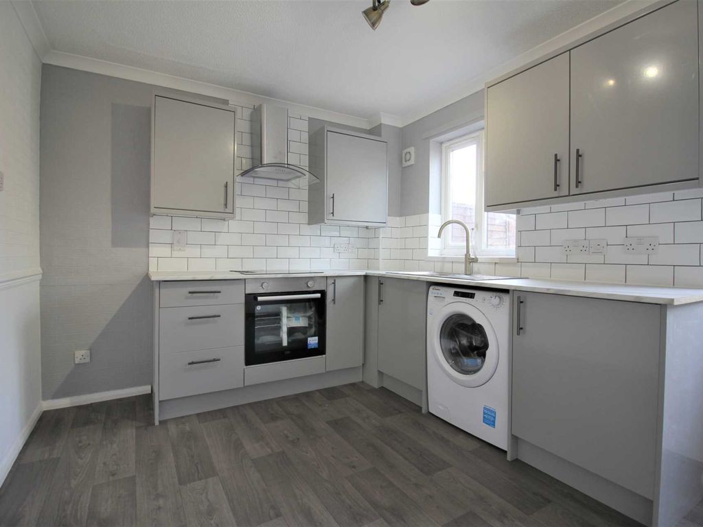 2 bed terraced house for sale in The Barrows, Locking Castle BS22, £215,000