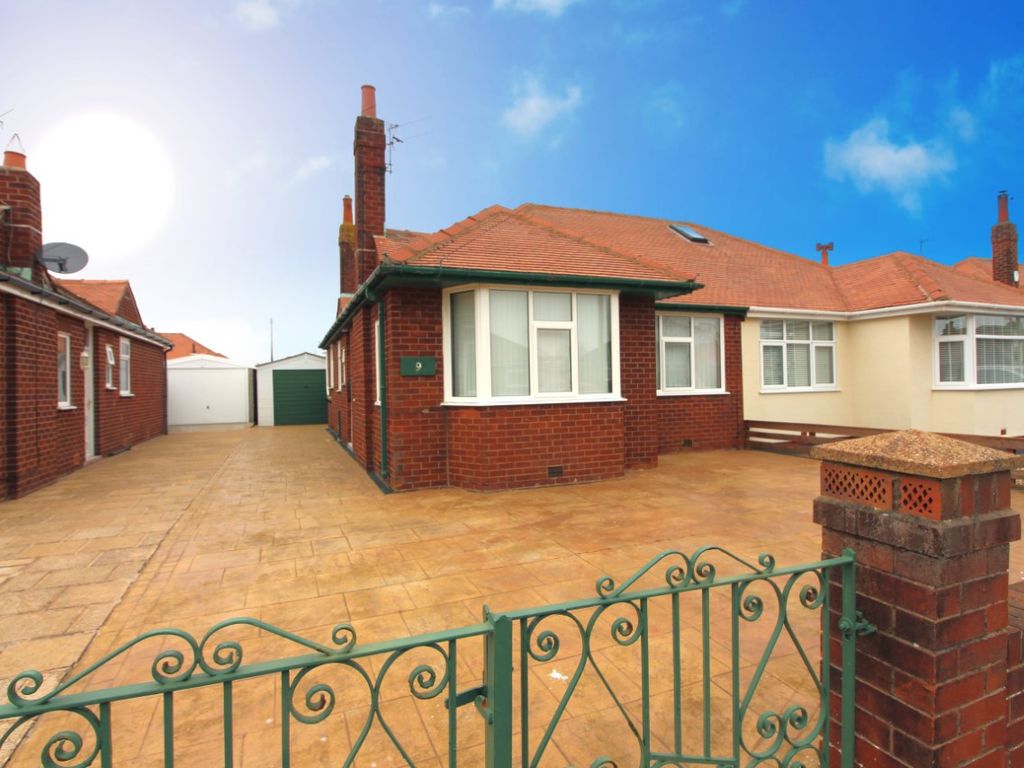 2 bed bungalow for sale in Seaton Avenue, Cleveleys FY5, £155,000