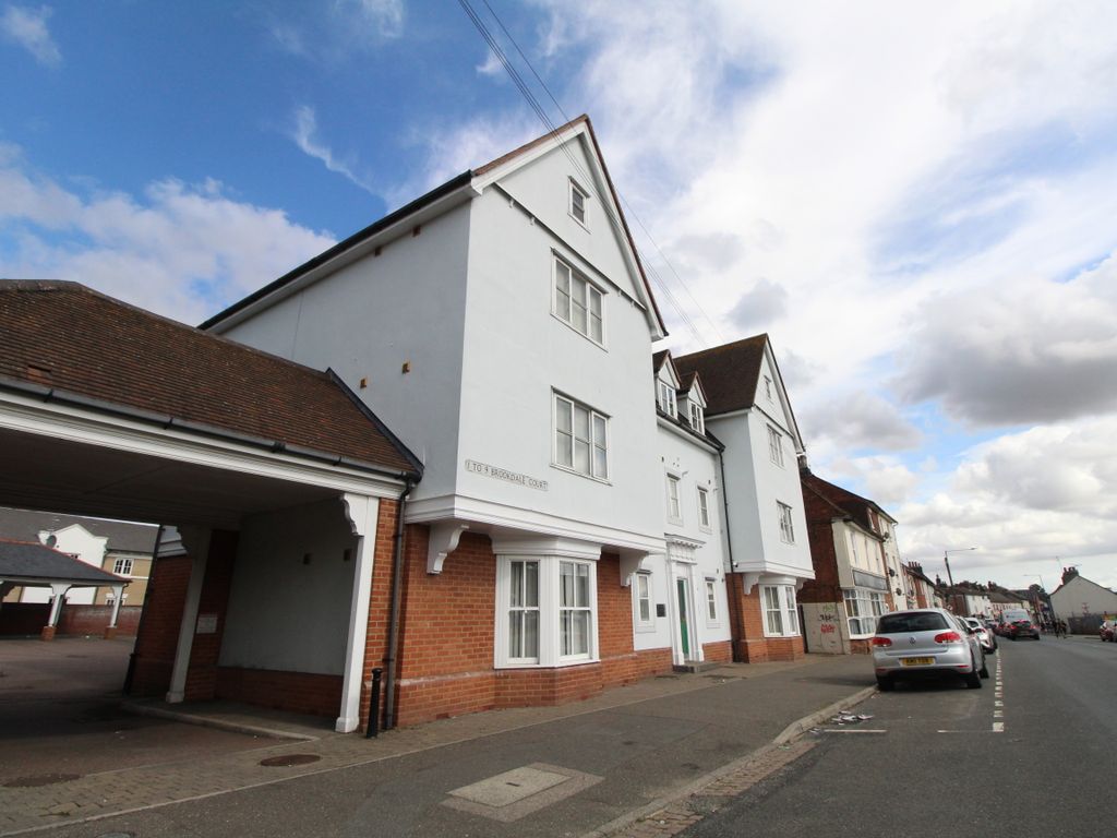2 bed flat for sale in Magdalen Street, Colchester CO1, £157,500