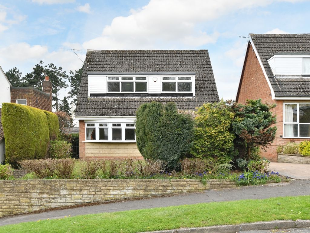 3 bed detached house for sale in Summerfield Road, Dronfield, Derbyshire S18, £320,000