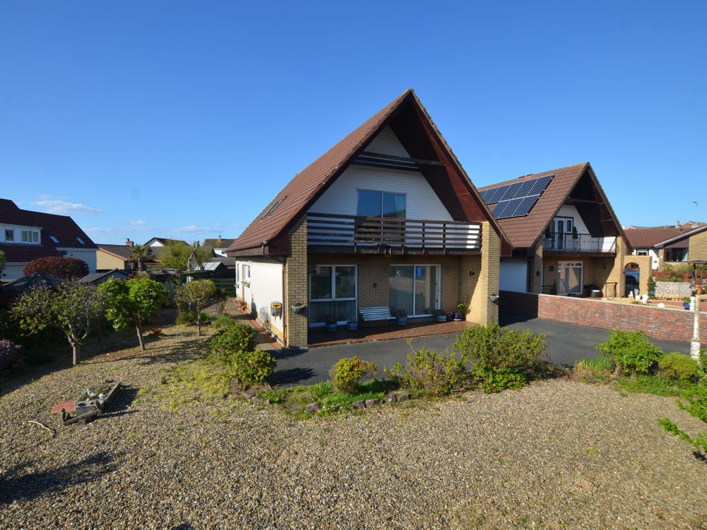 5 bed detached house for sale in Ainslie Road, Girvan KA26, £255,000