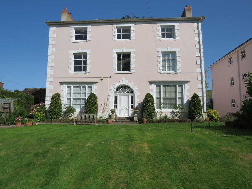 2 bed flat for sale in New Market Street, Usk NP15, £240,000