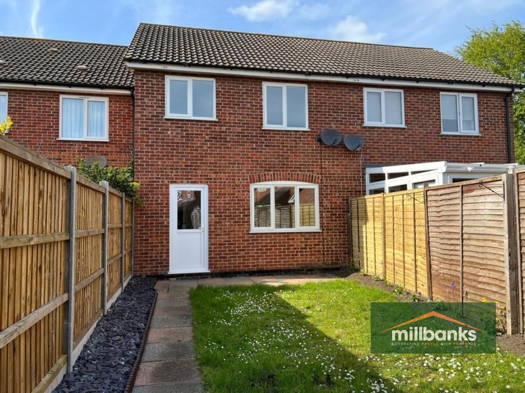 3 bed terraced house for sale in Shrub Close, Attleborough, Norfolk NR17, £215,000