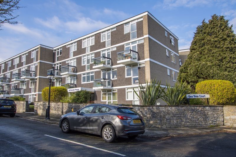 3 bed flat for sale in St Donats House, Kymin Road, Penarth CF64, £248,000