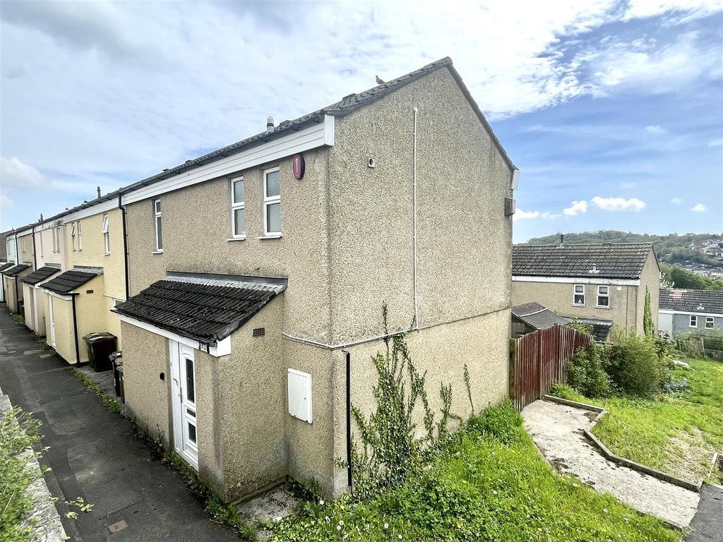 3 bed end terrace house for sale in Wasdale Gardens, Plymouth PL6, £150,000