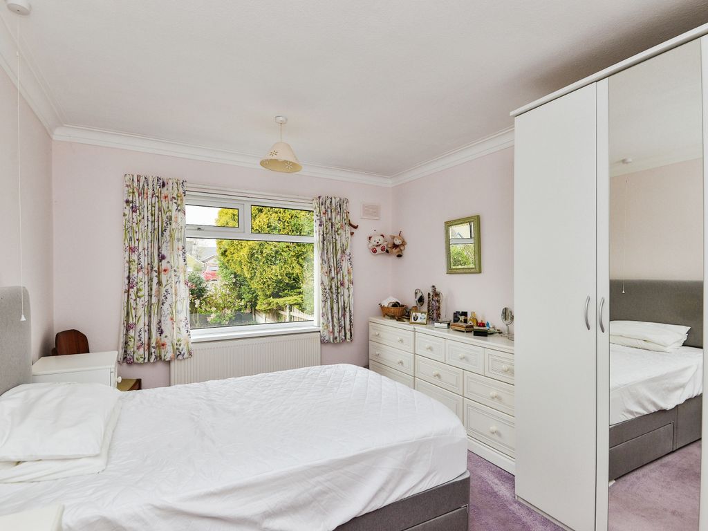 2 bed bungalow for sale in Lawson Gardens, Slyne, Lancaster, Lancashire LA2, £215,000