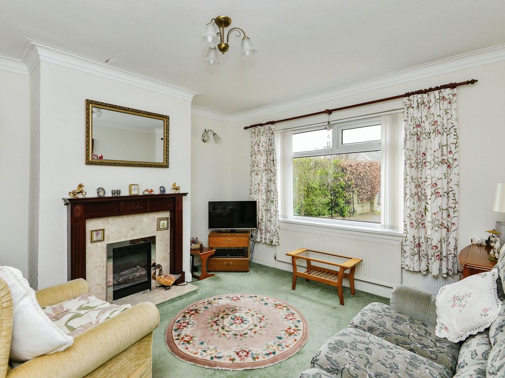 2 bed bungalow for sale in Lawson Gardens, Slyne, Lancaster, Lancashire LA2, £215,000
