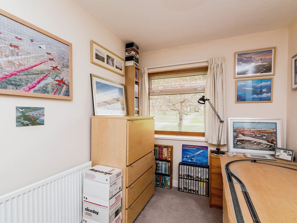 2 bed maisonette for sale in Grayshott Close, Erdington, Birmingham B23, £140,000