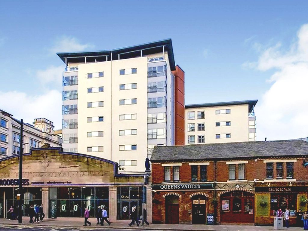 2 bed flat for sale in Golate Street, Cardiff CF10, £165,000