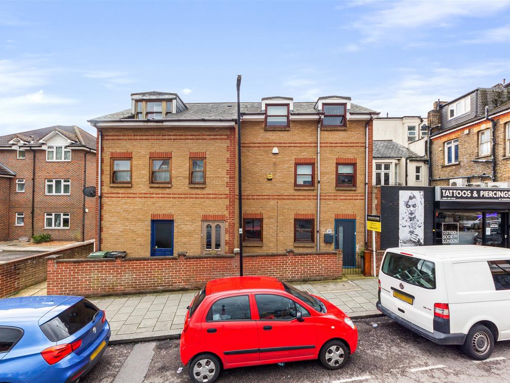 1 bed flat for sale in Chatsworth Way, London SE27, £249,999