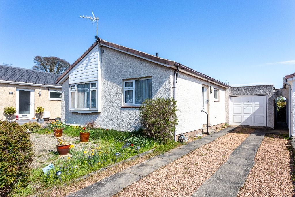 2 bed bungalow for sale in Ravensby Park Gardens, Carnoustie, Angus DD7, £165,000