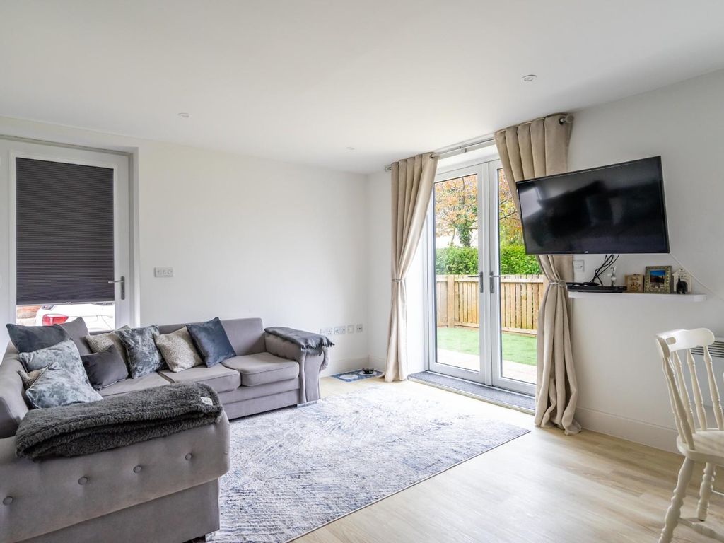 2 bed flat for sale in Aviator Court, York YO30, £196,000
