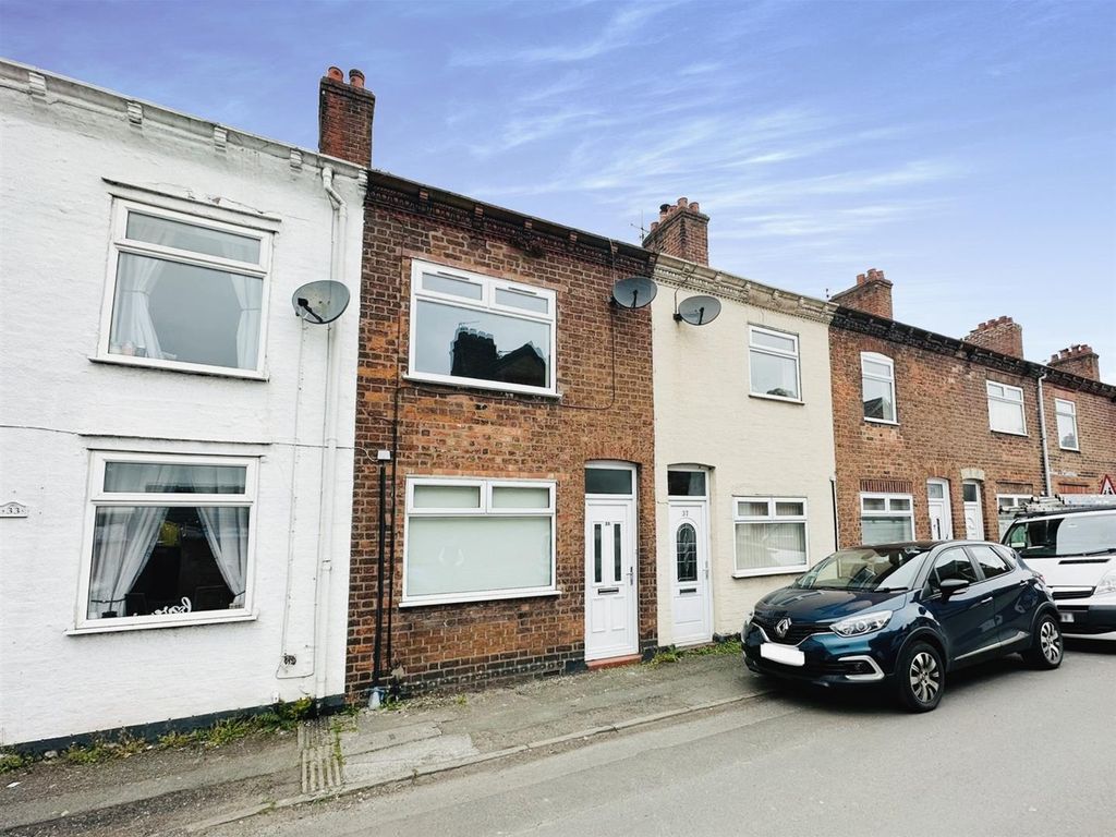 2 bed terraced house for sale in James Street, Northwich CW9, £140,000